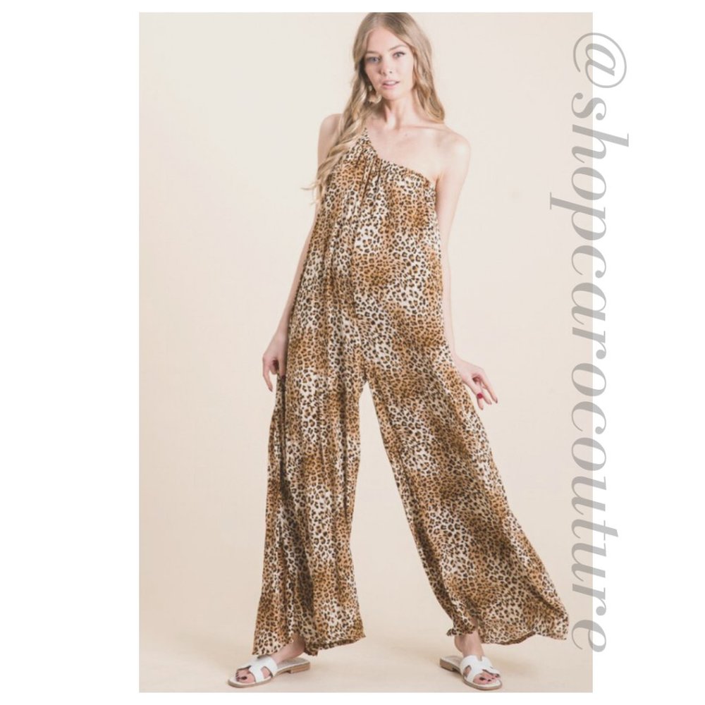 One-shoulder Cheetah Print Jumpsuit, NWT - size, Small medium large
